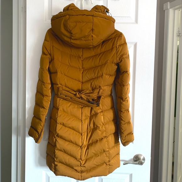 Zara women’s small winter coat - Picture 3 of 4